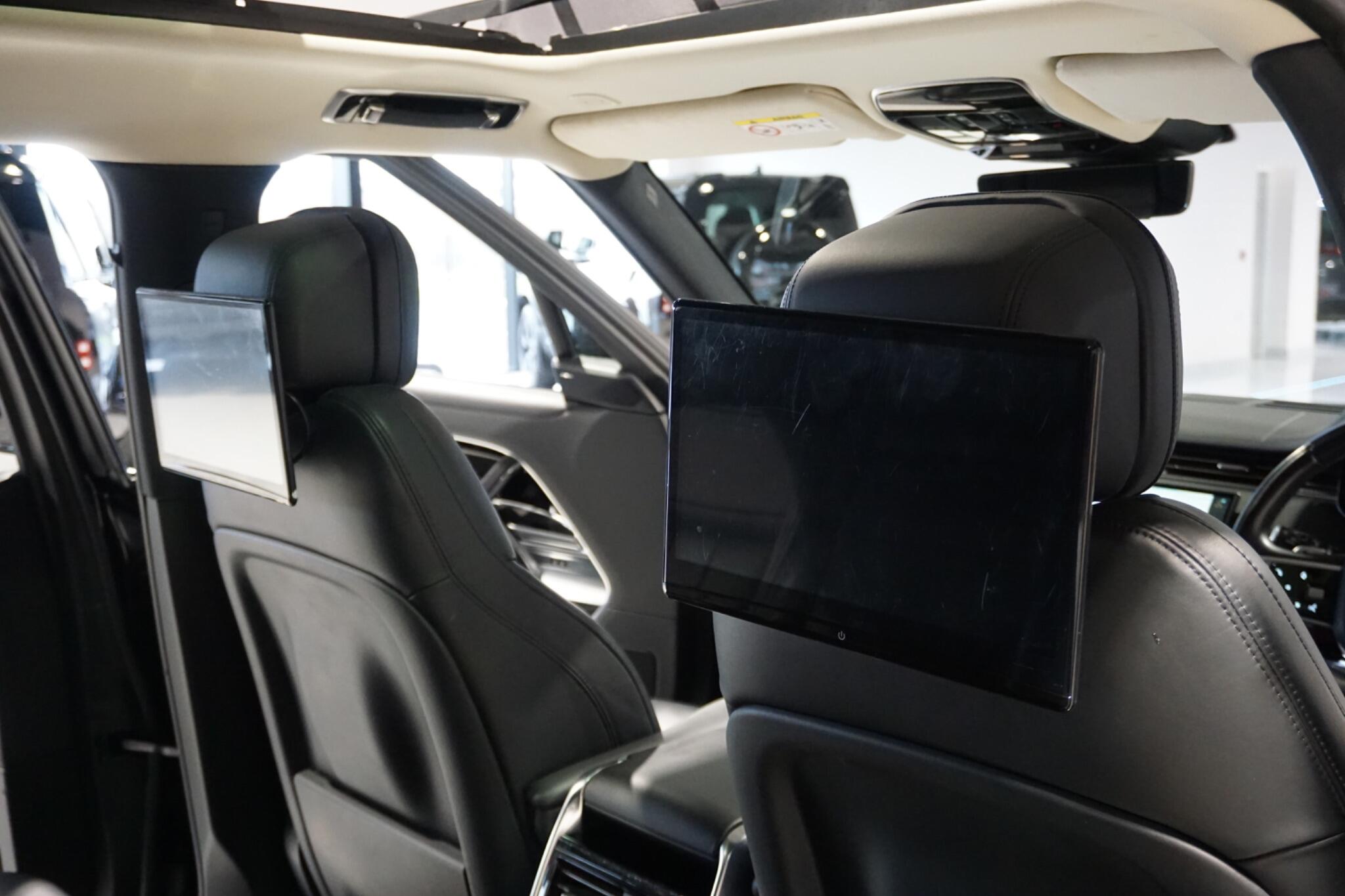 Land Rover Range Rover 3.0 P400 MHEV HSE SUV 5dr Petrol Auto 4WD Euro 6 (s/s) (400 ps)